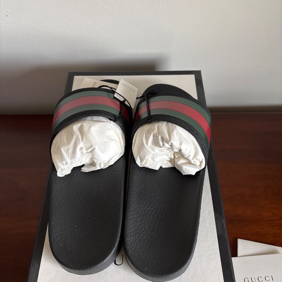 GUCCI Pursuit Slides M6 W8 NEW in Box - Picture 4 of 5